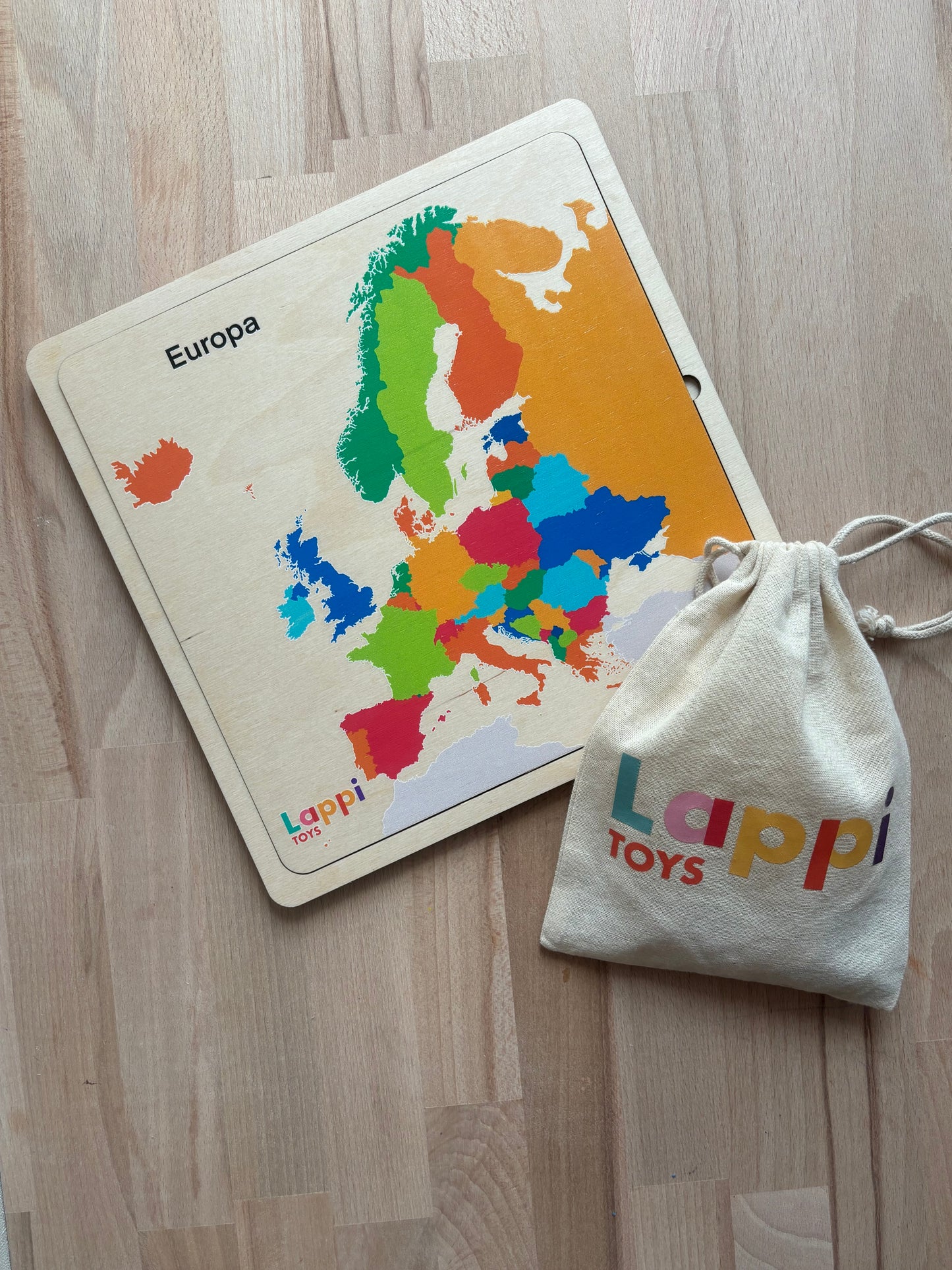 Drewniane układanki Montessori – Mapy kontynentów | Nauka Geografii i Flag | Edukacyjna Zabawka STEM