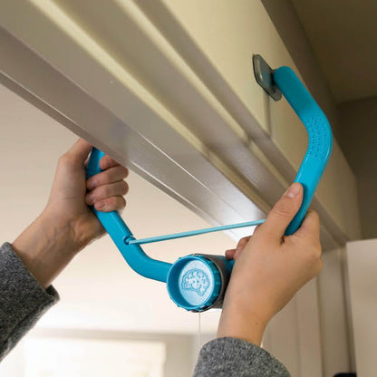 gra zręcznościowa, rzut podkową, Swingin’ Shoes, gra dla dzieci, gra ruchowa, gra domowa, gra rodzinna, gra dla całej rodziny, gra Fat Brain, rozwój koordynacji, zabawa ruchowa w domu, prezent dla dziecka, gra zręcznościowa dla dzieci