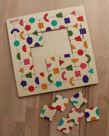 zabawki montessori, układanka drewniana, edukacyjne zabawki drewniane, drewniana układanka geometryczna, nauka figur geometrycznych, puzzle geometryczne, edukacja STEM, zabawki logiczne dla dzieci, układanka logiczna, rozwój umiejętności poznawczych, drewniane zabawki edukacyjne, kreatywna zabawa, nauka geometrii dla dzieci, ekologiczne zabawki drewniane, drewniane puzzle Montessori, edukacyjne układanki drewniane

