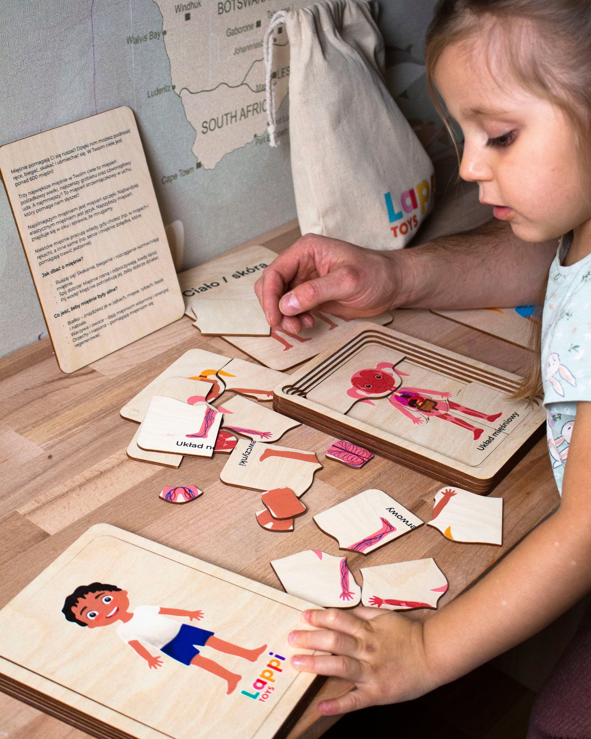 zabawki edukacyjne dla przedszkolaków
	•	nauka przez zabawę Montessori
	•	drewniane zabawki edukacyjne dla dzieci
	•	puzzle STEM dla dzieci
	•	pomoce dydaktyczne do przedszkola
	•	jak nauczyć dziecko anatomii
	•	drewniane układanki dla dzieci
	•	zabawki Montessori do nauki ciała człowieka