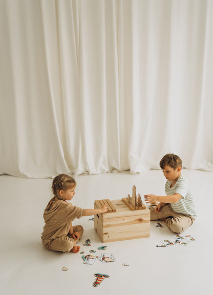 Morska Przygoda Montessori to nie tylko zabawka, ale też świetne narzędzie edukacyjne, które wspiera wszechstronny rozwój dziecka w duchu Montessori!




Dla dzieci w jakim wieku przeznaczona jest zabawka?

Dla dzieci od 3 roku życia.